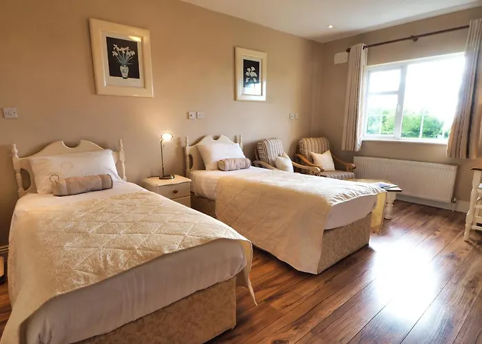 Hillcrest Luxury Apartment