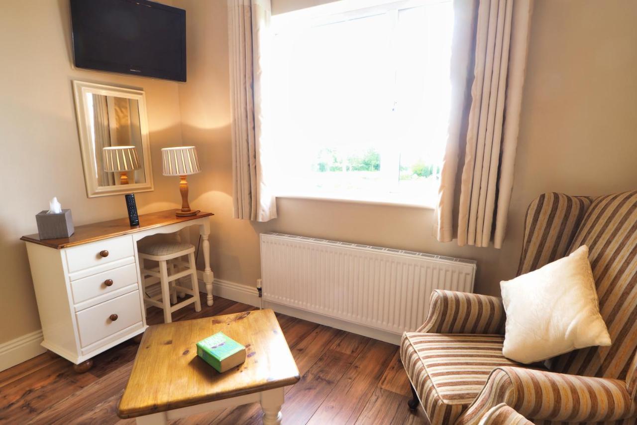 Hillcrest Luxury Apartment